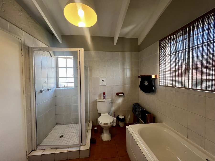 5 Bedroom Property for Sale in Paulshof Gauteng