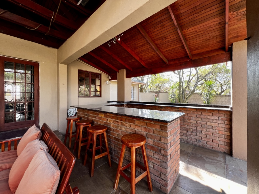 5 Bedroom Property for Sale in Paulshof Gauteng