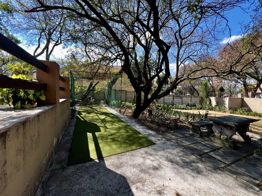 5 Bedroom Property for Sale in Paulshof Gauteng