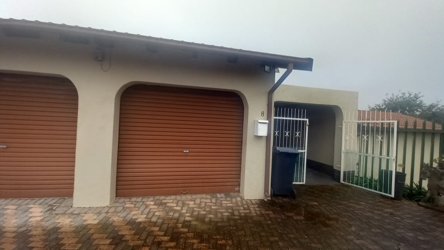 2 Bedroom Property for Sale in Rant En Dal Gauteng