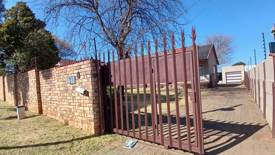 3 Bedroom Property for Sale in Mindalore Gauteng
