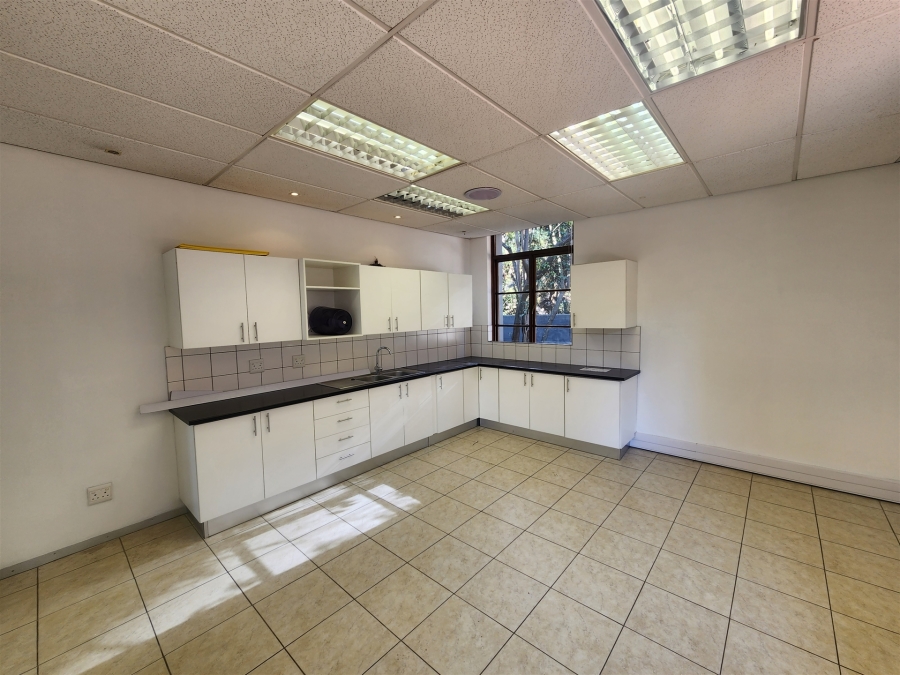 To Let Commercial Property for Rent in Dennehof Gauteng