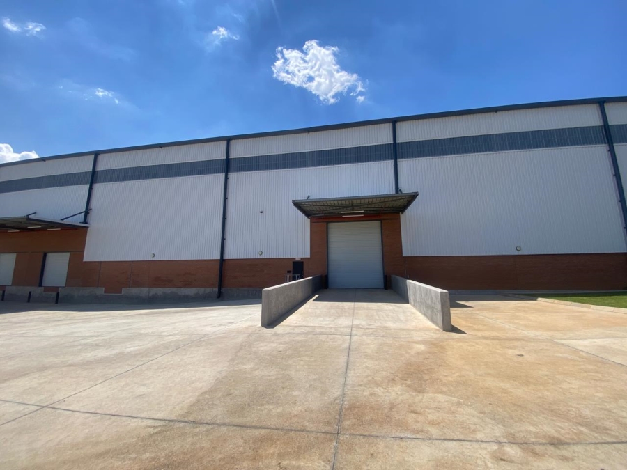 To Let Commercial Property for Rent in Samrand Business Park Gauteng