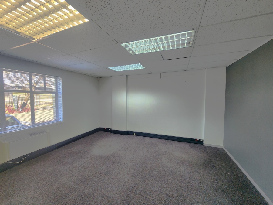 To Let Commercial Property for Rent in Wierda Valley Gauteng