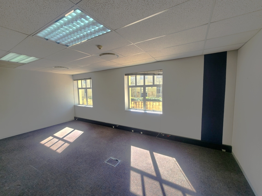To Let Commercial Property for Rent in Wierda Valley Gauteng