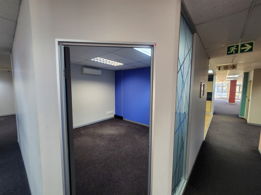 To Let Commercial Property for Rent in Wierda Valley Gauteng