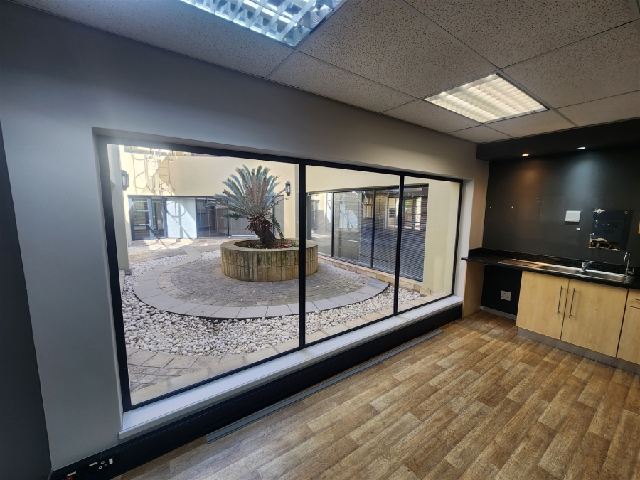 To Let Commercial Property for Rent in Wierda Valley Gauteng
