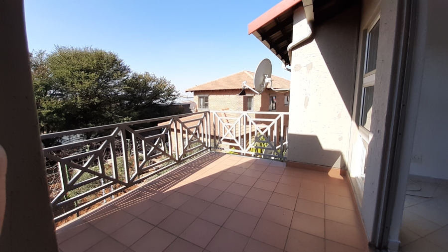 2 Bedroom Property for Sale in South Crest Gauteng