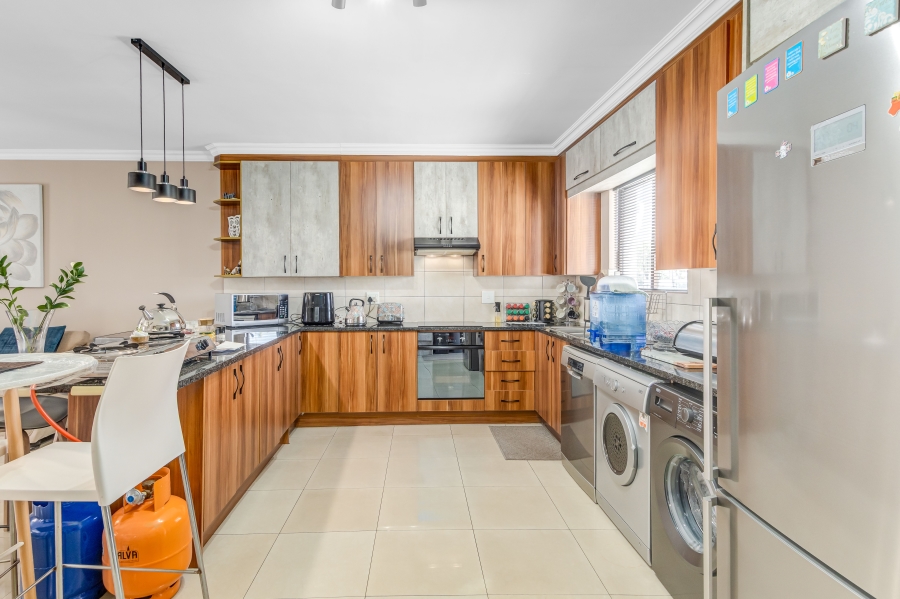 3 Bedroom Property for Sale in Barbeque Downs Gauteng
