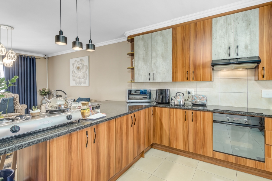 3 Bedroom Property for Sale in Barbeque Downs Gauteng