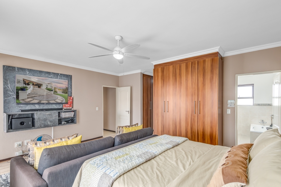 3 Bedroom Property for Sale in Barbeque Downs Gauteng