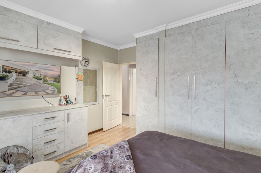 3 Bedroom Property for Sale in Barbeque Downs Gauteng