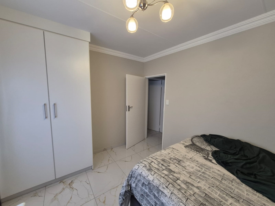 To Let 3 Bedroom Property for Rent in Heatherdale AH Gauteng