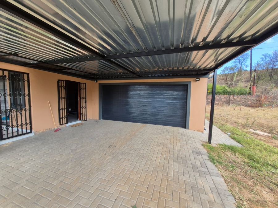 To Let 3 Bedroom Property for Rent in Heatherdale AH Gauteng