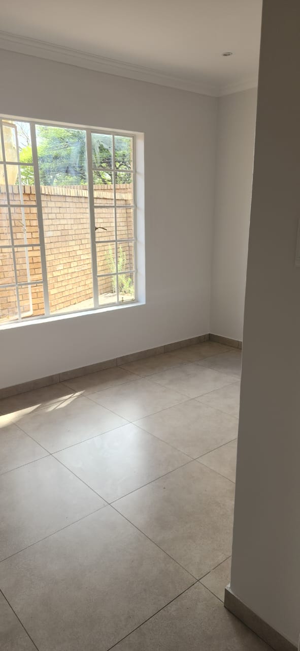 3 Bedroom Property for Sale in Sinoville Gauteng