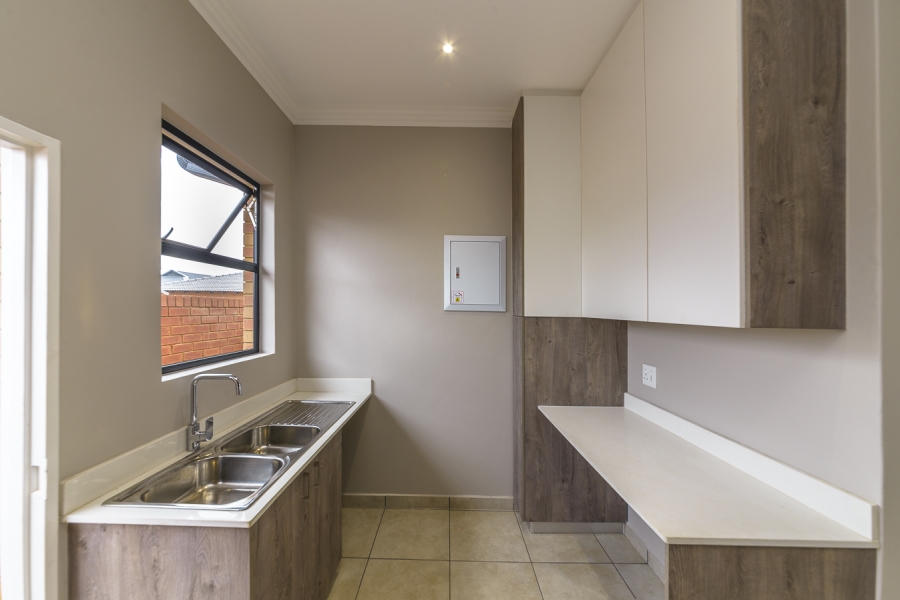 3 Bedroom Property for Sale in Six Fountains Residential Estate Gauteng