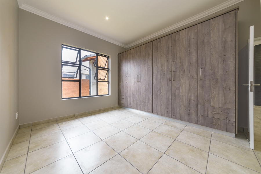 3 Bedroom Property for Sale in Six Fountains Residential Estate Gauteng