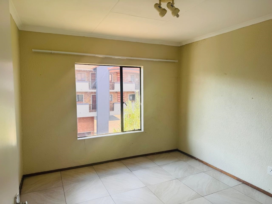 To Let 2 Bedroom Property for Rent in Halfway Gardens Gauteng