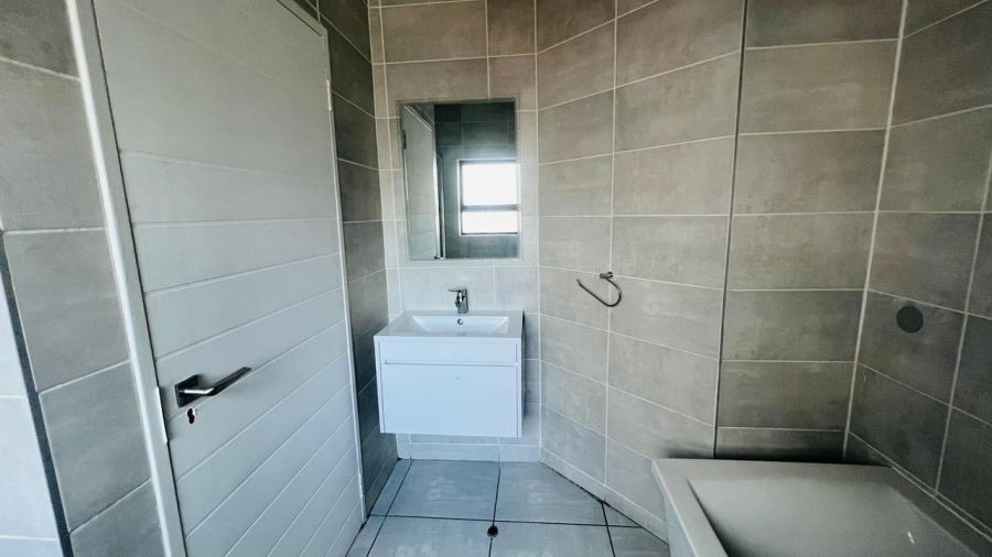 To Let 2 Bedroom Property for Rent in Blyde Riverwalk Estate Gauteng