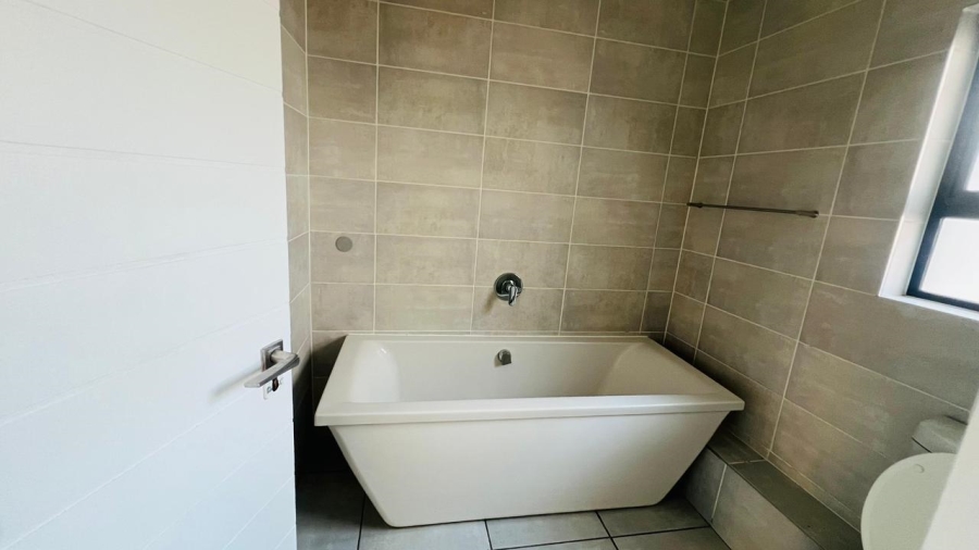 To Let 2 Bedroom Property for Rent in Blyde Riverwalk Estate Gauteng