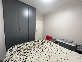 2 Bedroom Property for Sale in Vorna Valley Gauteng