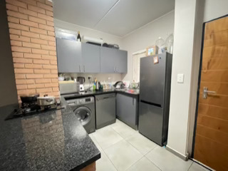 2 Bedroom Property for Sale in Vorna Valley Gauteng