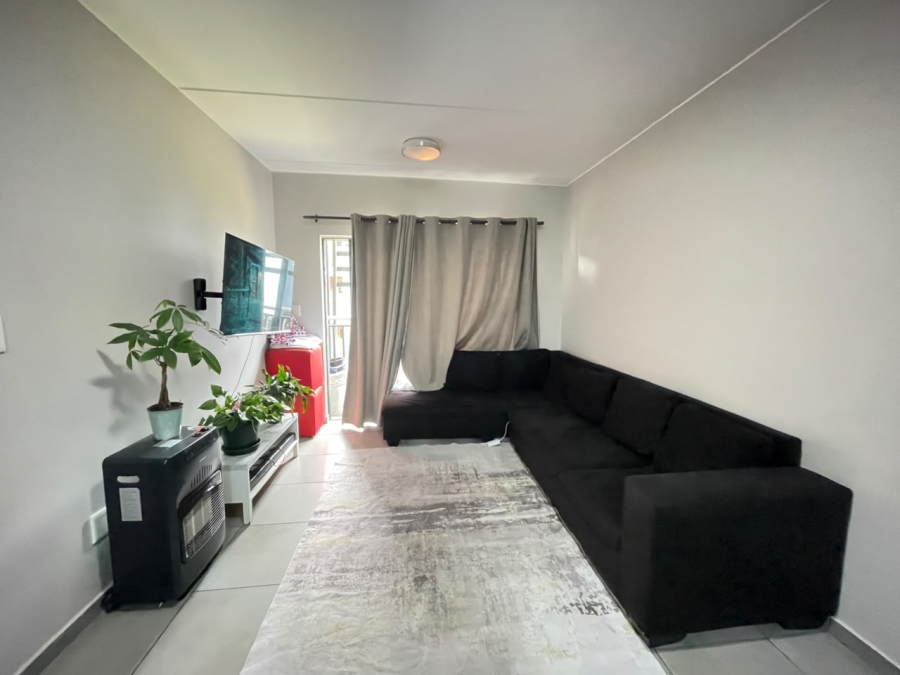 2 Bedroom Property for Sale in Vorna Valley Gauteng