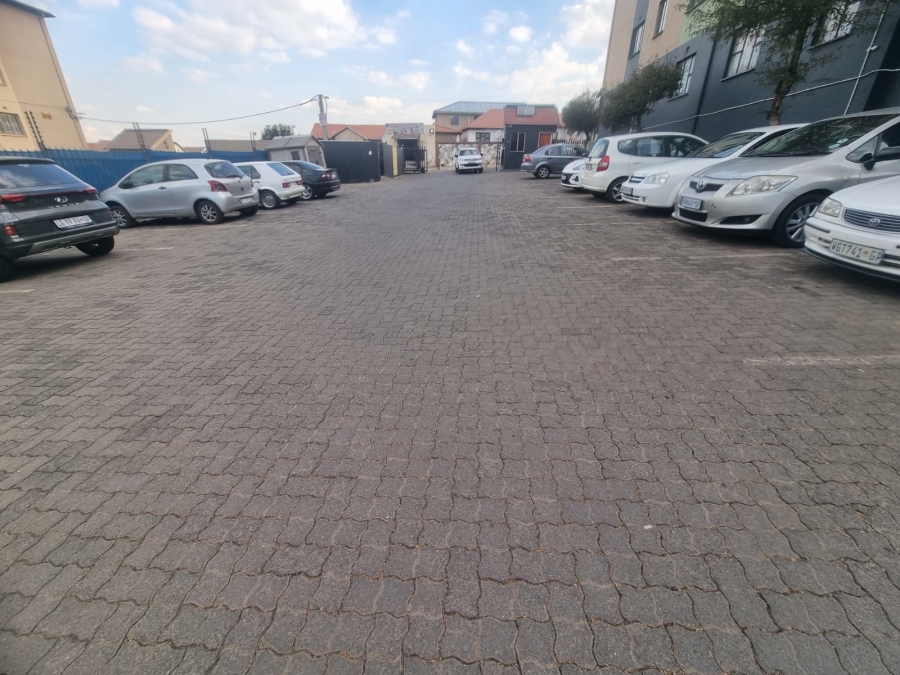 2 Bedroom Property for Sale in Fleurhof Gauteng
