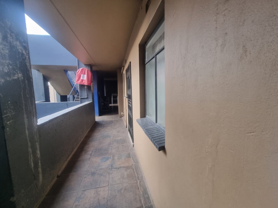 2 Bedroom Property for Sale in Fleurhof Gauteng