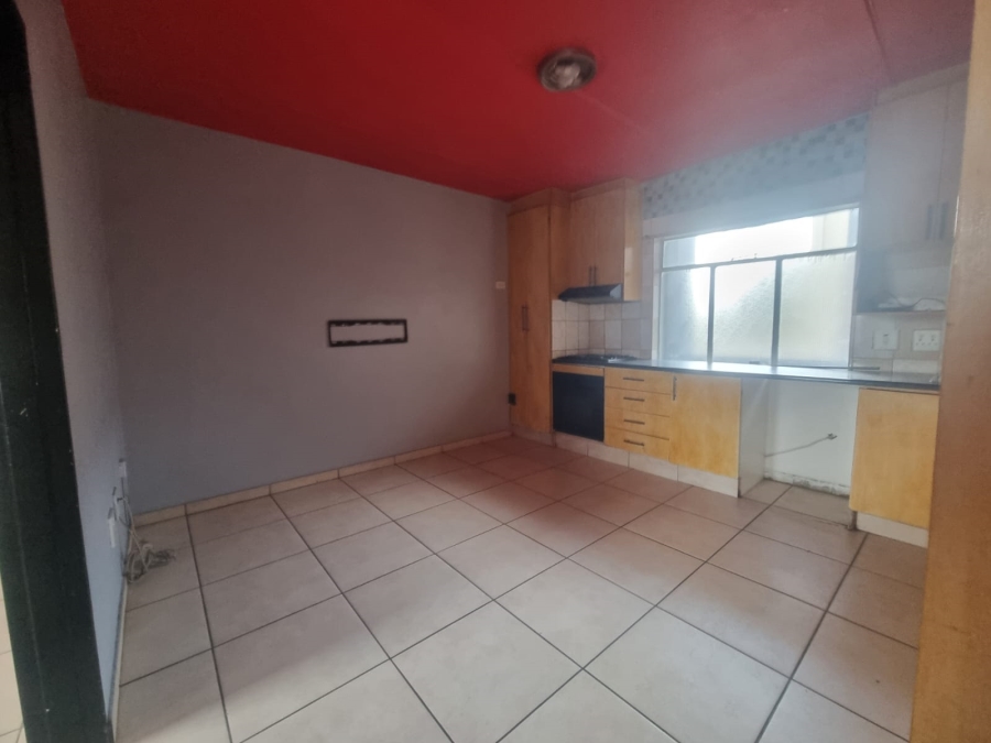 2 Bedroom Property for Sale in Fleurhof Gauteng