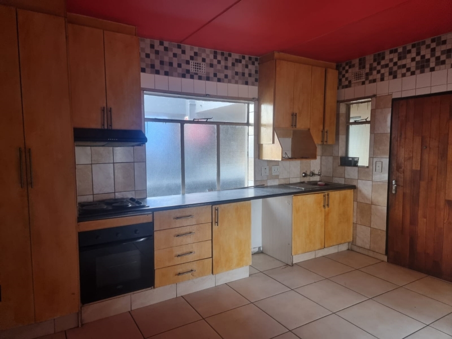 2 Bedroom Property for Sale in Fleurhof Gauteng
