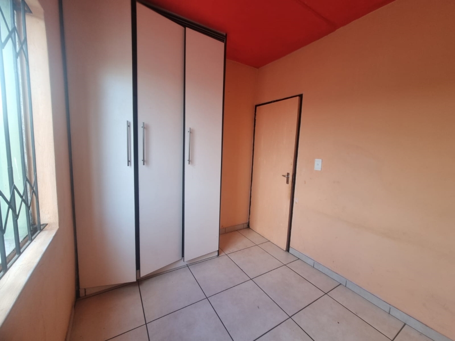 2 Bedroom Property for Sale in Fleurhof Gauteng