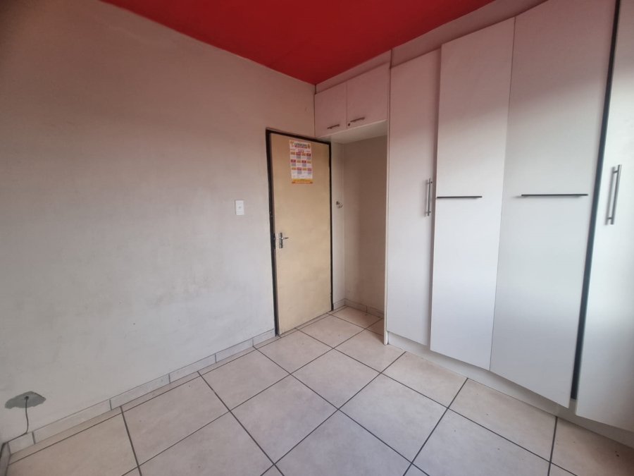 2 Bedroom Property for Sale in Fleurhof Gauteng