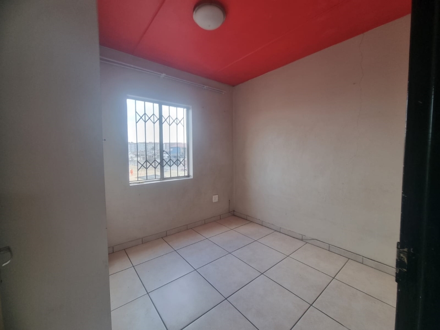 2 Bedroom Property for Sale in Fleurhof Gauteng
