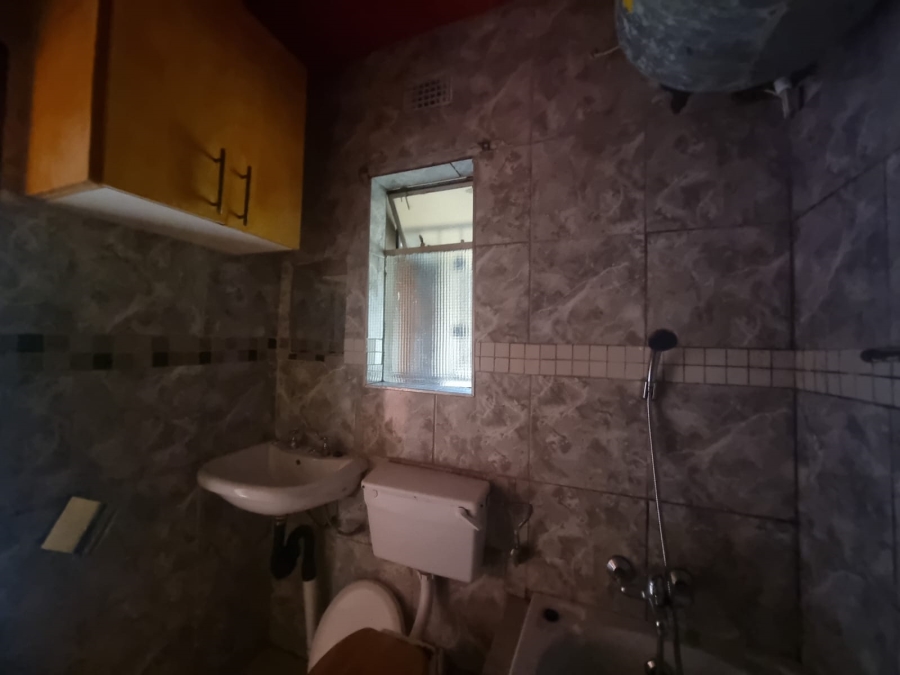 2 Bedroom Property for Sale in Fleurhof Gauteng