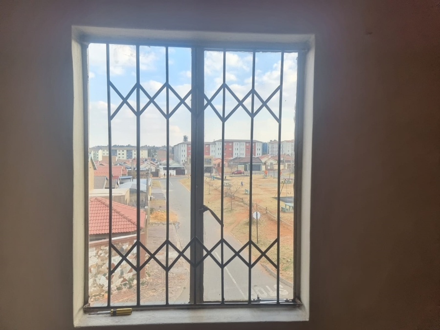 2 Bedroom Property for Sale in Fleurhof Gauteng