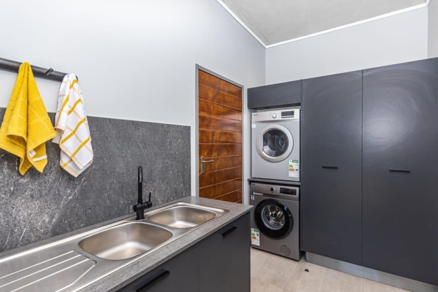 4 Bedroom Property for Sale in Kya Sands Gauteng