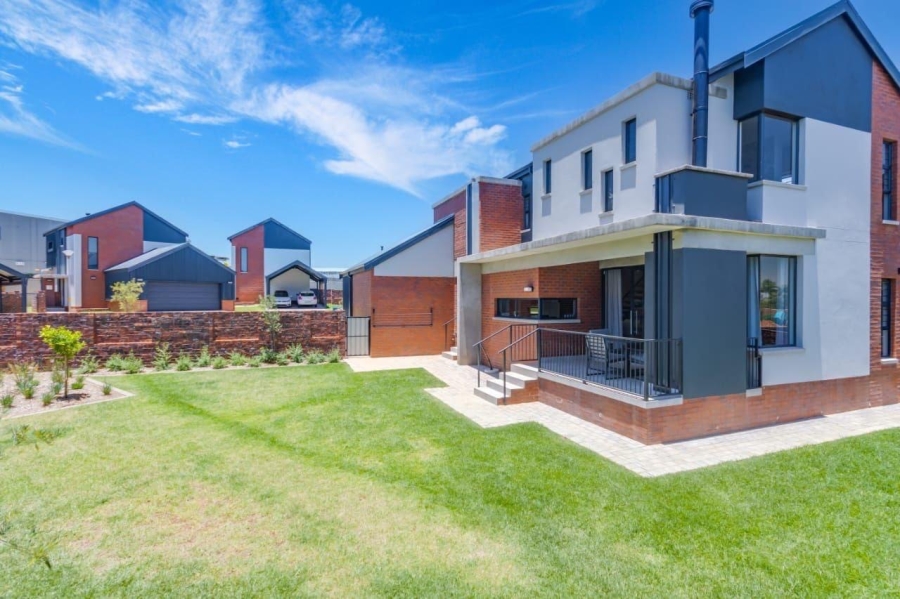 4 Bedroom Property for Sale in Kya Sands Gauteng