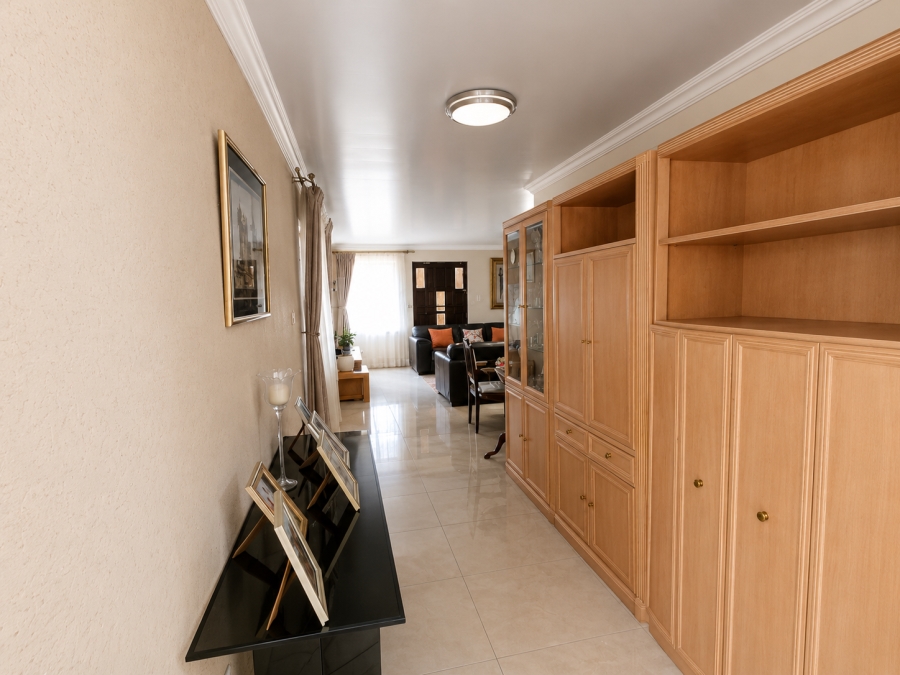 3 Bedroom Property for Sale in Protea Glen Gauteng