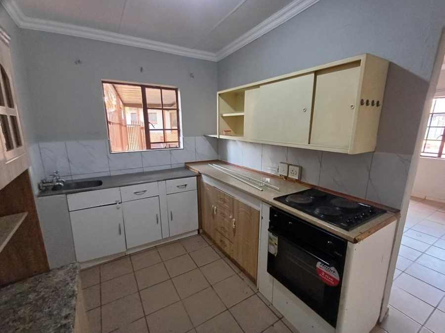 1 Bedroom Property for Sale in Witpoortjie Gauteng