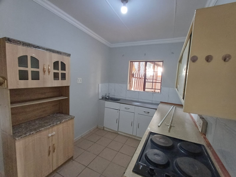 1 Bedroom Property for Sale in Witpoortjie Gauteng
