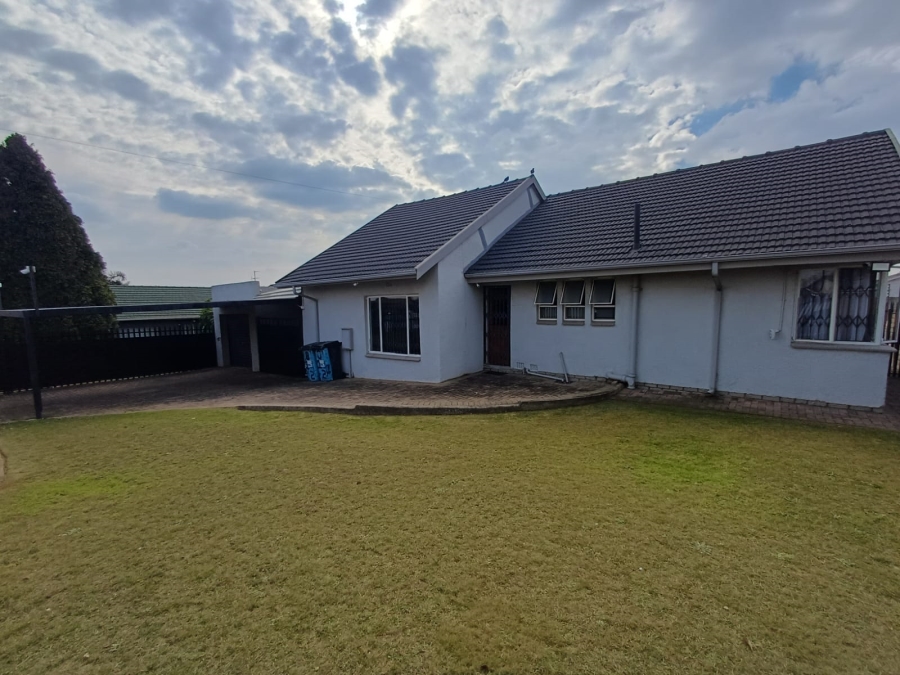 3 Bedroom Property for Sale in Mindalore Gauteng