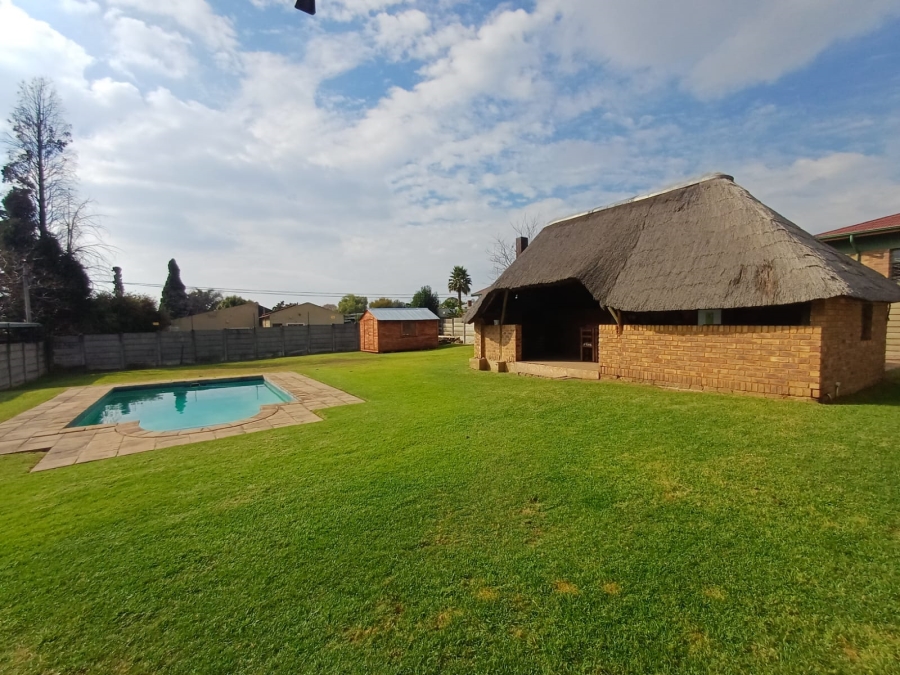 3 Bedroom Property for Sale in Mindalore Gauteng