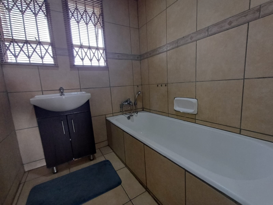 3 Bedroom Property for Sale in Mindalore Gauteng