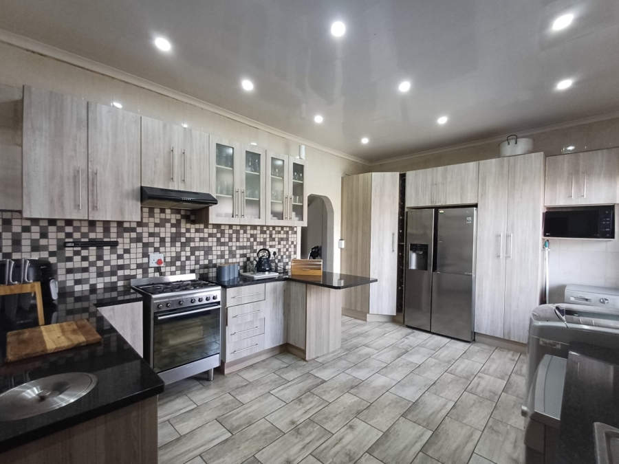 3 Bedroom Property for Sale in Mindalore Gauteng