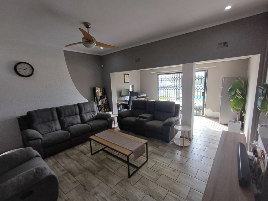 3 Bedroom Property for Sale in Mindalore Gauteng