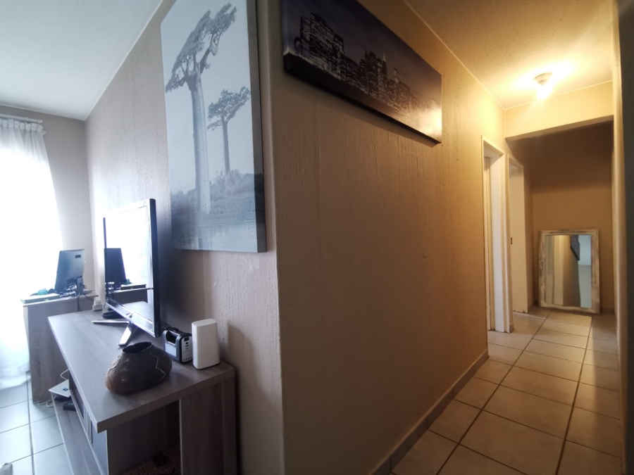 3 Bedroom Property for Sale in Radiokop Gauteng