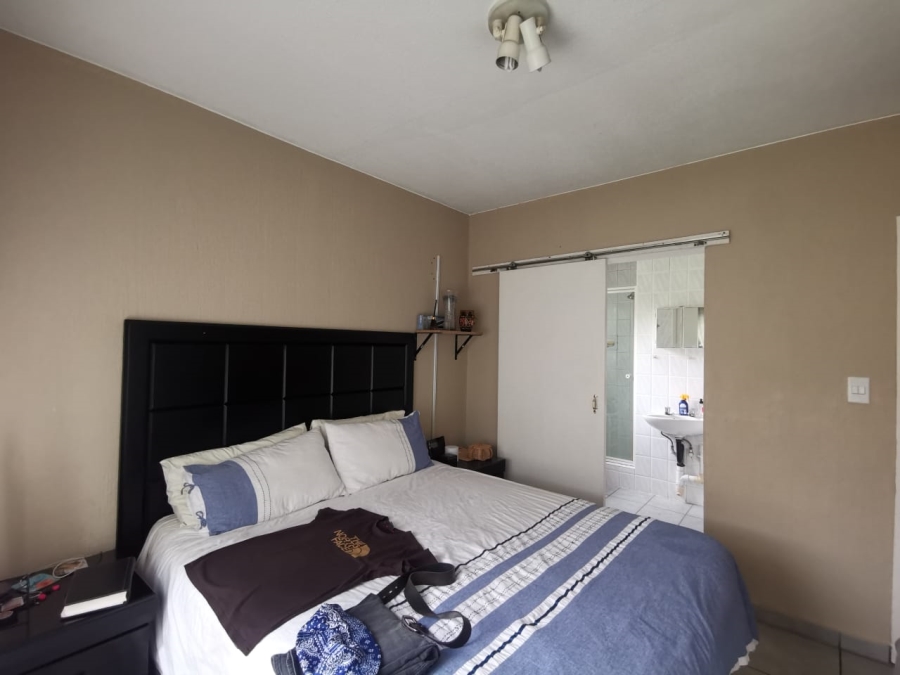 3 Bedroom Property for Sale in Radiokop Gauteng