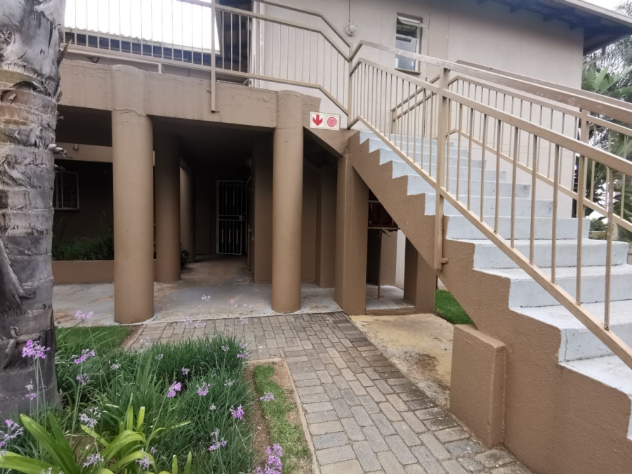 3 Bedroom Property for Sale in Radiokop Gauteng