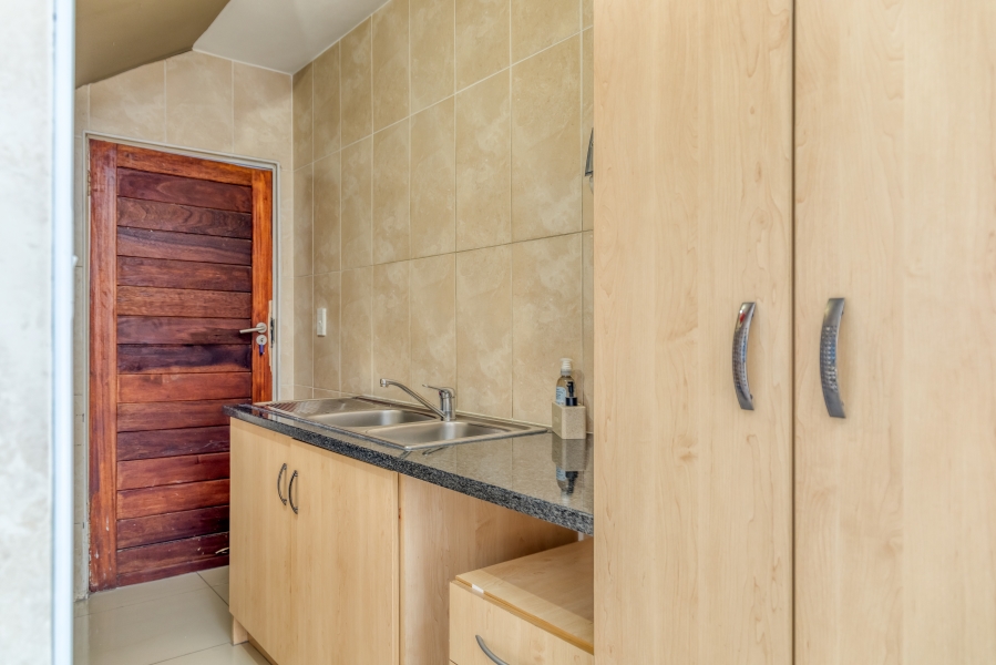 To Let 3 Bedroom Property for Rent in North Riding Gauteng